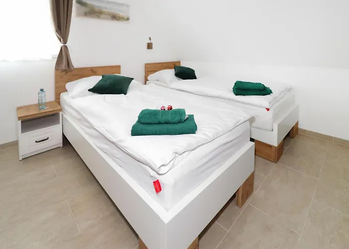 Beautiful In Nyaraló