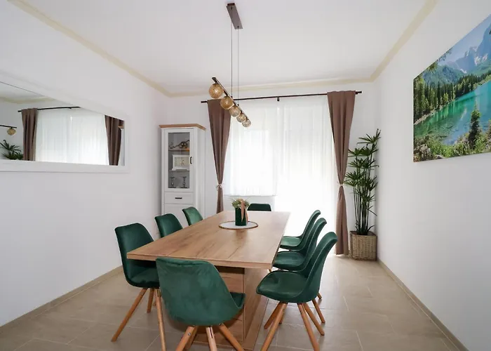 Beautiful In Nyaraló